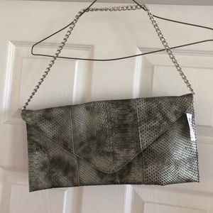 Python clutch